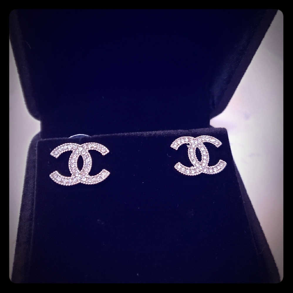 Vtg Coco Chanel silver crystal classic earrings